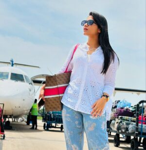 Parsa Evana Instagram - I want to leave and let it go .. 🤍