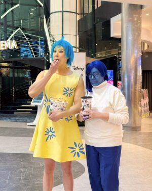 Pataradanai Setsuwan Instagram - Joy & Sadness จูงมือกันไปดูหนัง คุณแม่น่ารักมาก 5555555555555555555555555555555555555

I was feeling blue, so I asked my mum if we wanted to hangout. What an amazing day, for me HAHAHAHAHAHAHAHAHA

Makeup: @bitoeymakeup 
Hair: @kerkkim