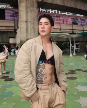 Pataradanai Setsuwan Instagram - J U N E. 

#mycalvins #CalvinKleinTH