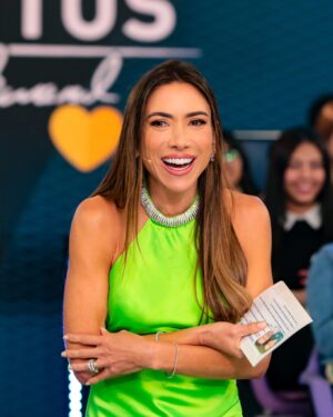 Patrícia Abravanel Instagram - O Programa Silvio Santos de Dia dos Pais está no ar!!! 
#ProgramaSilvioSantos 

📸 @gabrielcardosofoto