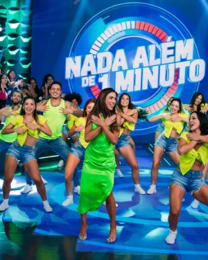 Patrícia Abravanel Instagram - O Programa Silvio Santos de Dia dos Pais está no ar!!! 
#ProgramaSilvioSantos 

📸 @gabrielcardosofoto