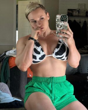 Patricia Parker Instagram - Hit the link in my bio to subscribe to the only place I respond to ALL direct messages.