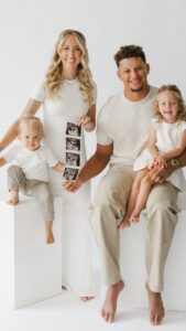 Actor Patrick Mahomes HD Instagram Photos and Wallpapers August 2024
