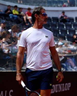 Patrick Mouratoglou Instagram - Every day you have the opportunity to make a difference. Make every day worth. @holgerrune @internazionalibnlditalia #tennis #tennislife #tenniscoach #holgerrune