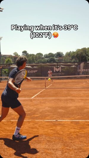 Patrick Mouratoglou Instagram - It was extremely hot during this session! 🥵 But that didn’t stop us from doing some great rallies! #tennis #tennislove #summer