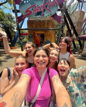 Paty Leda Instagram - dia radical no busch gardens!!!! 😱🎢🗣️