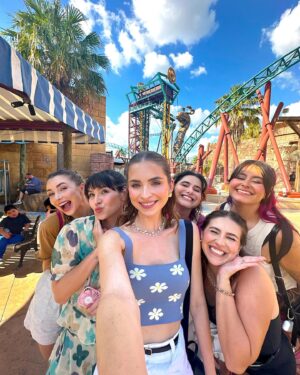 Paty Leda Instagram - dia radical no busch gardens!!!! 😱🎢🗣️