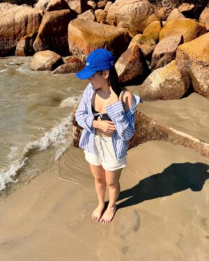 Paty Leda Instagram - só gente linda na prainha 🏖️🌊🐠🤿🏄‍♀️🪸🦐