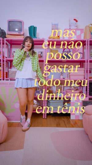 Paty Leda Instagram - eu poderia viver facilmente com apenas esses 3 tênis 🫶🏻

look 1
- saia/shorts: @lojatres 
- camisa: @sheinbrasil 
- jaqueta: @zara 
- tênis: @adidasbrasil 

look 2
- calça: @stacytrend 
- tee: @ineedbrecho 
- tênis: @adidasbrasil 

look 3
- saia/shorts: @sheinbrasil 
- tee: @cottonon_brasil 
- jaqueta: @yey.house 
- tênis: @adidasbrasil 

#adidas #gazellebold #tenis #sneaker #grwm