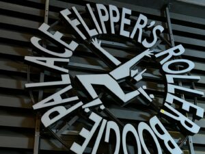 Paul Rosenberg Instagram - Nights like these… London’s @flippers.world won’t be the same!  @eminem @drdre @snoopdogg @dreandsnoop