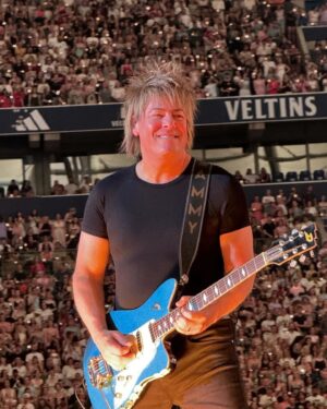 Paul Sidoti Instagram - Wow.. what an incredible, fun-filled, memorable summer in Europe this was!! The summer of 2024 will go down as the most rewarding, remarkable experience in my professional career as a musician.. The record-breaking numbers this tour has generated on a global scale will never be matched and to be a small part of it is truly humbling.. Years from now I’ll be able to tell my kids what their dad was part of and that brings me such joy and happiness.. I have to thank my amazing wife @ashsidoti for flexing her superpowers as a music executive while raising our two children (one as a newborn) while I was gone for 4 months and our kids for understanding.. Ashley, your support is unwavering and I love you so much for all you are.. To the fans, my gosh there are no words to describe your incredible loyalty and love you have shown us.. You know you are the best of the best and have been from day 1.. To our incredible team of management and crew who make our jobs as smooth as can be and operate at the very top of their game, 1000 percent every single day, thank you.. And to Taylor… thank you for another massive trip around the world on this amazing musical journey.. Much love always.. Wembley Stadium, our 8th and final sold out show here of another 93,000 people tonight, just wow.. See you all in October! ❤️🎸 @taylorswift #theerastour