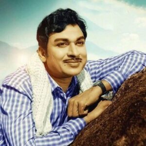 Pavan Wadeyar Instagram - ಕಲಾ ಮೇರುಪರ್ವತ, ಹಸನ್ಮುಖಿ, ನಟಸಾರ್ವಭೌಮ, ಕನ್ನಡಿಗರ ಆರಾಧ್ಯ ದೈವ.. ಅಣ್ಣಾವ್ರ ಜನ್ಮದಿನದ ಶುಭಾಶಯಗಳು ✨️🙏🏼 #drrajkumar