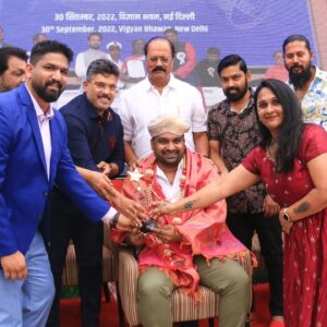 Pavan Wadeyar Instagram - Felicitated by #Teamsupreme of Dubai. It was a wonderful event in Dubai. So happy to meet all the kannada Unions of middele countries. Happy to launch the logo of #IIMF i am sure this team gonna make kannada films reach to larger audience in Middle east countries @peter_joyson mamatha_swamy @gprashv