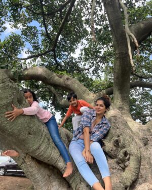 Pavani Gangireddy Instagram - A day well spent.. monsoon picnics are the best.. #picnic #simplejoys #family #nature #monsoons