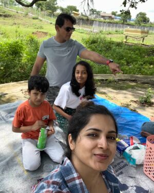 Pavani Gangireddy Instagram - A day well spent.. monsoon picnics are the best.. #picnic #simplejoys #family #nature #monsoons