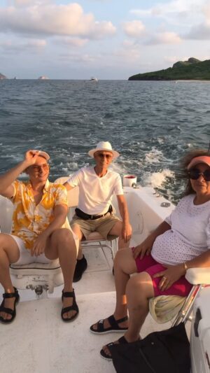 Pavel Arámbula Instagram - Un gran paseo de cumpleaños 🎁 🎉🎈para mi papá Don Carlos Arámbula Fuentes 😃