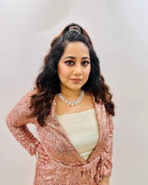 Payal Dev Instagram - Make your own reels on Nazar Na Lage 🦋❤️🌹