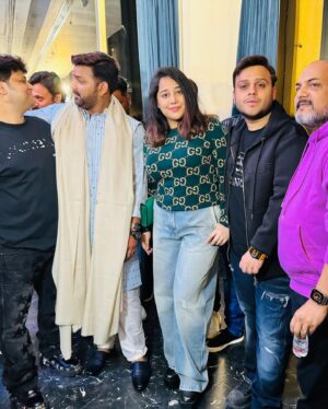 Payal Dev Instagram - Happy Bday Pawan Bhaiya @singhpawan999 ❤️

@adityadevmusic @mohsinshaikhmusic @raj.jaiswals @paawonb