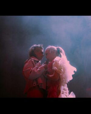 Peaches Instagram - Thank you @garbage for an incredible performance and inviting me on stage for a Peaches/Garbage mash up experience.
Shirley, I so adore you n!
I am reminded how generous and powerful you are as a writer and performer and how you keep on fighting the good fight! 
Always outspoken ! 
Always on point! 
Always smoking hot! 
Pics and video @blairbbrown
