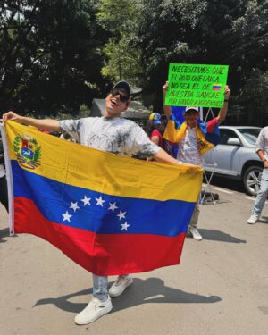 Pedro Figueira Instagram - VENEZUELA LIBRE 🇻🇪 Hace 7 años me fui de mi país buscando un mejor futuro y anhelo volver.
