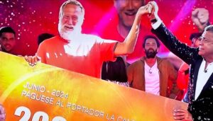Pedro García Aguado Instagram - PEDROOOOOO!!!
es el nuevo ganador de @supervivientestv @pedrogaguado se ha llevado el cheque de 200.000 euros frente al bombero barcelonés @rubentorres___ 
Pedro era el más mayor de esta edición, 55 años y muchas veces nominado ha conseguido imponerse a todos conquistando cada gala al público que lo salvaba y le ha empujado hasta el final convirtiéndolo en el campeón de 2024.
Campeón olímpico de waterpolo y presentador de un programa de tv “Hermano Mayor” que le lanzó al estrellato televisivo durante años y hacia otros programas y cadenas de tv. Siempre dispuesto a ayudar tiene un centro de terapias para ayudar a personas con adicciones y problemas de sociabilidad.
No lo ha tenido fácil en su paso por el concurso y al principio quería irse por no aguantar el hambre, el tiempo la falta de su familia… pero lo superó hasta convertirse en ganador. Con el cheque en las manos ha gritado y llorado de emoción, mirándolo para asegurarse que es real y es para él.
Enhorabuena Pedro!! 👏🏻🏆👏🏻🏆👏🏻🏆

#supervivientes2024 #pedrogarciaaguado #supervivientes #telecinco