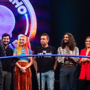 Pedro Tatanka Instagram - Meu people, hoje podem sintonizar na @rtppt às 21:00, para ver a equipa dos músicos no @porquinhomealheirortp 🔥