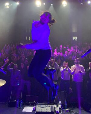 Pedro Tatanka Instagram - Flying no @sonsdevez 🔥

Quem veio ver o show épico?