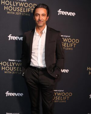 Pej Vahdat Instagram - What an incredible night celebrating @jljefflewis and the premiere of @hollywoodhouselift on @amazonfreevee thank you for having me. #hollywoodhouselift #jefflewis #amazon #amazonfreevee #chumps
