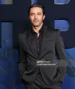 Pej Vahdat Instagram - What an epic night celebrating my brother @arianmoayed and the entire @succession cast and crew! #iranianartists #succession #hbo #hbomax