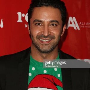 Pej Vahdat Instagram - What an incredible night for #toys4tots. Thank you to everyone who came and donated. You made so many kids happy last night. And thank you to @blakecoopergriffin @sunkrishbala @sterlingsulieman @kylemckeever for allowing me to join the crew of #suchgoodguys