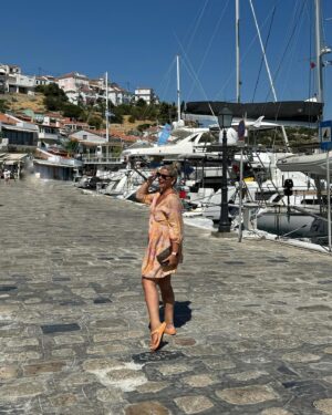 Pelin Öztekin Instagram - 🛑🚫⛔️

Mini dump.. 💙🤍 
📍Samos 🇬🇷