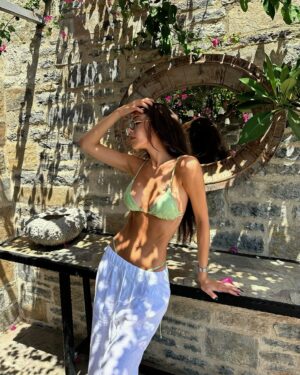 Pelin Uluksar Instagram - 🌻