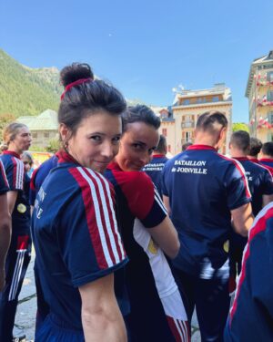 Perrine Laffont Instagram - Joyeux 14 Juillet 🇫🇷🔥
@equipe_france_militaire_de_ski