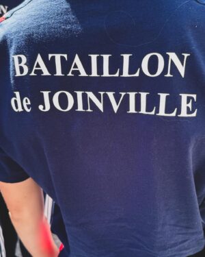 Perrine Laffont Instagram - Joyeux 14 Juillet 🇫🇷🔥
@equipe_france_militaire_de_ski