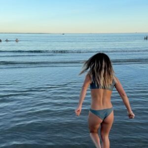 Perrine Laffont Instagram - Il fait bon vivre dans le sud 🫶🏼
