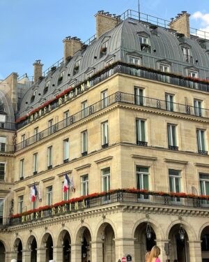 Perrine Laffont Instagram - Week-end Parisien 💆🏻‍♀️