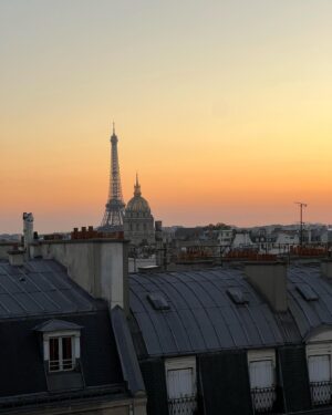 Perrine Laffont Instagram - Week-end Parisien 💆🏻‍♀️