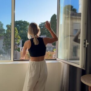 Actor Perrine Laffont HD Instagram Photos and Wallpapers June 2024