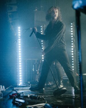 Pete Parkkonen Instagram - Musa tuntuu🖤

Tällä viikolla:
17.11. perjantai Aulanko Areena // Hämeenlinna 
18.11. lauantai @patoklubi // Kouvola 

📸 @pultsiphoto