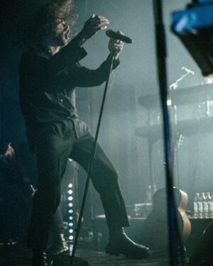 Pete Parkkonen Instagram - Musa tuntuu🖤

Tällä viikolla:
17.11. perjantai Aulanko Areena // Hämeenlinna 
18.11. lauantai @patoklubi // Kouvola 

📸 @pultsiphoto
