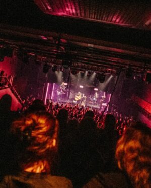 Pete Parkkonen Instagram - Musa tuntuu🖤

Tällä viikolla:
17.11. perjantai Aulanko Areena // Hämeenlinna 
18.11. lauantai @patoklubi // Kouvola 

📸 @pultsiphoto