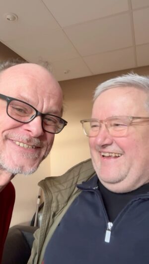 Peter Flechtner Instagram - Peter trifft Hans Hohlbein (Det. Scully in Brooklyn Nine-Nine) #peterflechtner #hanshohlbein #synchronsprecher
