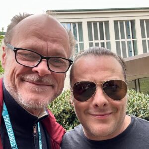 Peter Flechtner Instagram - Es war großartig. Danke an die Fans für soviel Liebe und danke @germanfilmcomiccon @rene_fox_crew für die Einladung. #peterflechtner #reinerschöne #svenplate #philippmoog #hubertusvonlerchenfeld #giulianajakobeit #richarddeananderson #edwardfurlong #walterkoenig #williamfichtner #dougjones #amyacker #torstensträter #synchronsprecher #schauspieler