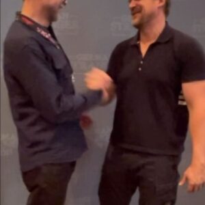 Peter Flechtner Instagram - Thank You @dkharbour for your kindness ❤️ #davidharbour #peterflechtner #voiceactor #strangercon #synchronsprecher @germancomiccon