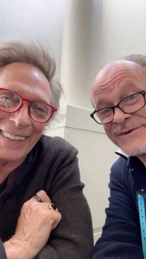 Peter Flechtner Instagram - Mahone Meets Mahone. Thank you William Fichtner #peterflechtner #synchronsprecher #williamfichtner #prisonbreak #alexandermahone @germanfilmcomiccon