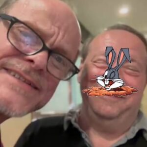 Peter Flechtner Instagram - iIs was, Doc? @peterflechtner @giulianajakobeit @reinerschoene_official