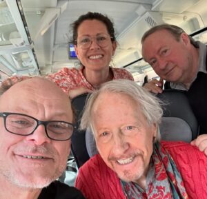 Peter Flechtner Instagram - @germanfilmcomiccon Teil 2 . Es war wieder mal etwas ganz besonderes ❤️ #peterflechtner #svenplate #reinerschöne #giulianajakobeit #hubertusvonlerchenfeld #philippmoog #dougjones #williamfichtner #torstensträter #synchronsprecher #synchronschauspieler