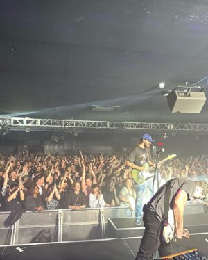 Petey Instagram - selling out my first time in the UK! That was too epic!!!! I’m gonna have to come back soon! Thank u so much Manchester and London Ilu guys 🤘🤘🤘