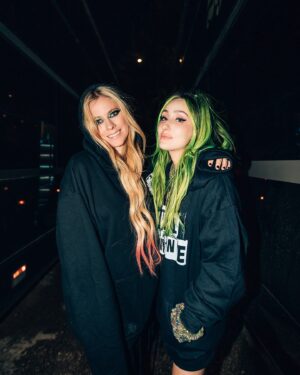 Phem Instagram - 🫴 phem 🫴 fun for the whole family // —-> phemily —-> 4evr —-> yea i guess u culd call me a rockstar 🙈  thank u for an amazing run of shows @avrillavigne & @simpleplan 🖖🏼 true icons 💚