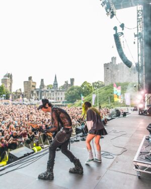 Phem Instagram - cardiff…. views of castles while on stage… thank u for a wonderful show 🖖🏼 & yes … we’ve been playing as a just a duo for these shows. always fun trying new things 💚